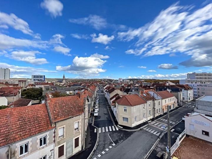 Apartment Au Bonheur Des Damiettes Montlucon